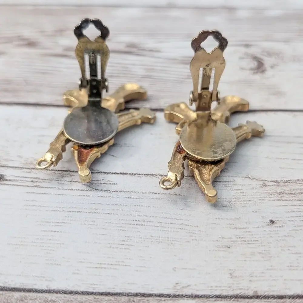 Vintage clip earrings